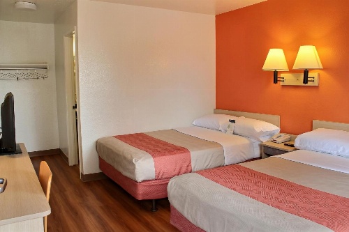 Motel 6 San Luis Obispo North image 1